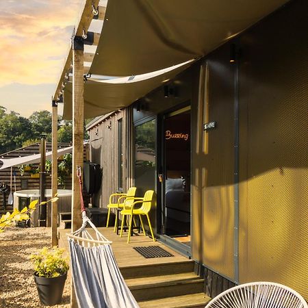 The Hive - Unique Hot Tub Cabin In ミルポート エクステリア 写真
