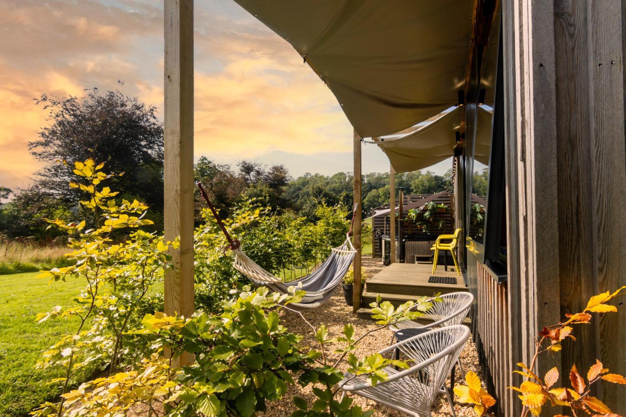 The Hive - Unique Hot Tub Cabin In ミルポート エクステリア 写真